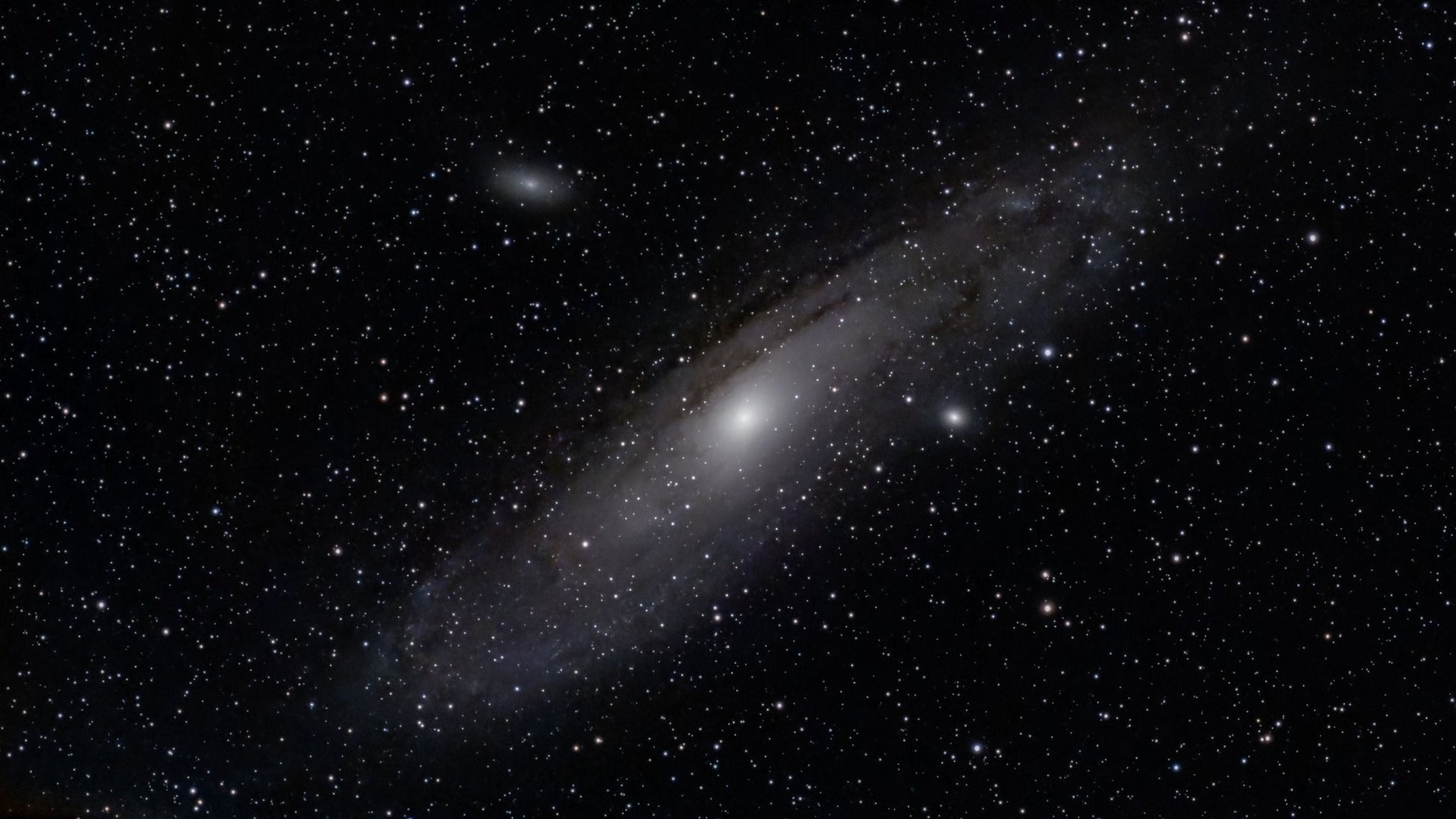 Andromeda Galaxy Desktop Wallpaper - CosmicByNight